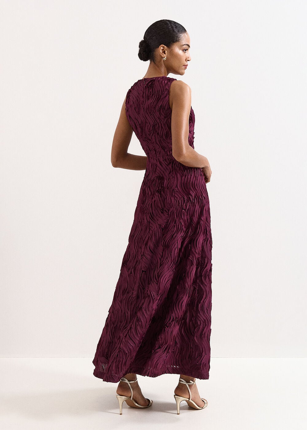 The Aveline Midi Dress - Image 2 The Aveline Midi Dress