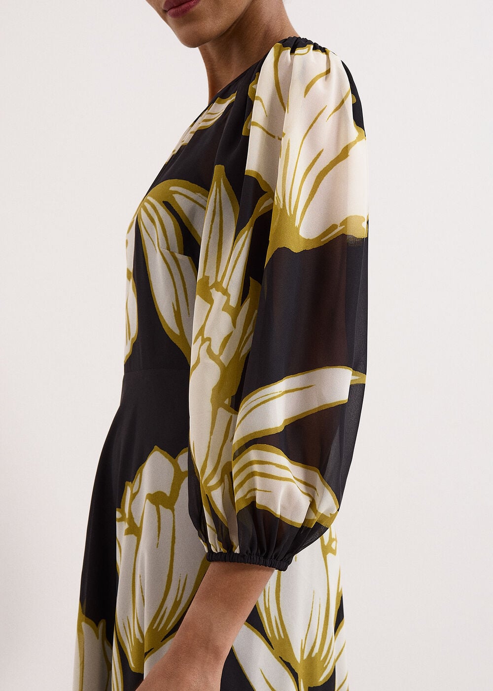 The Isolde Printed Maxi Dress - Image 4 The Isolde Printed Maxi Dress