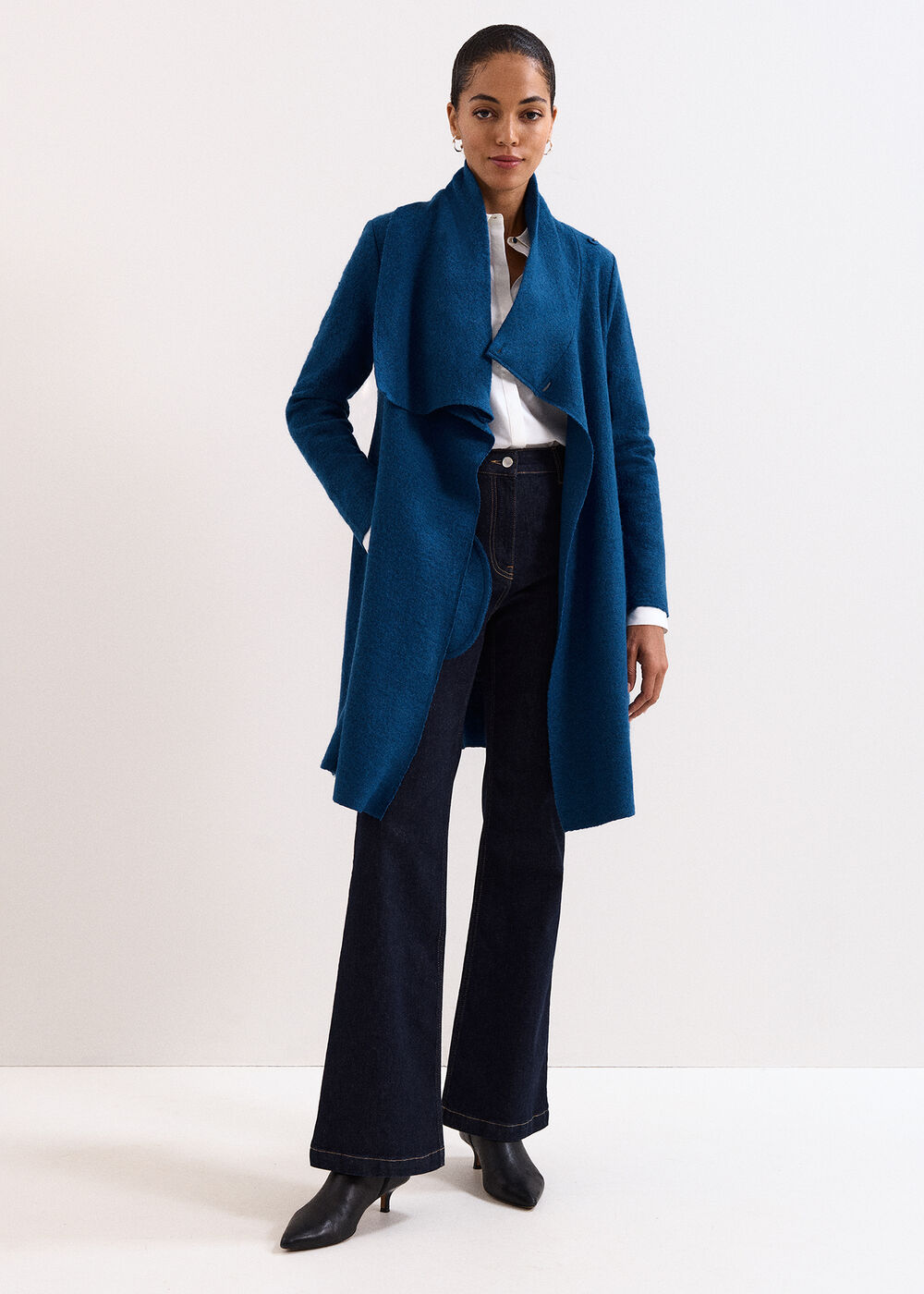 The Isolde Tailored Wool-Blend Coat - Image 3 The Isolde Tailored Wool-Blend Coat