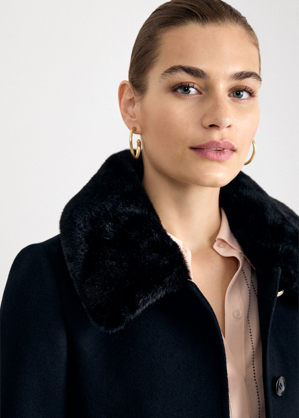 The Seraphina Tailored Wool-Blend Coat - Image 4 The Seraphina Tailored Wool-Blend Coat