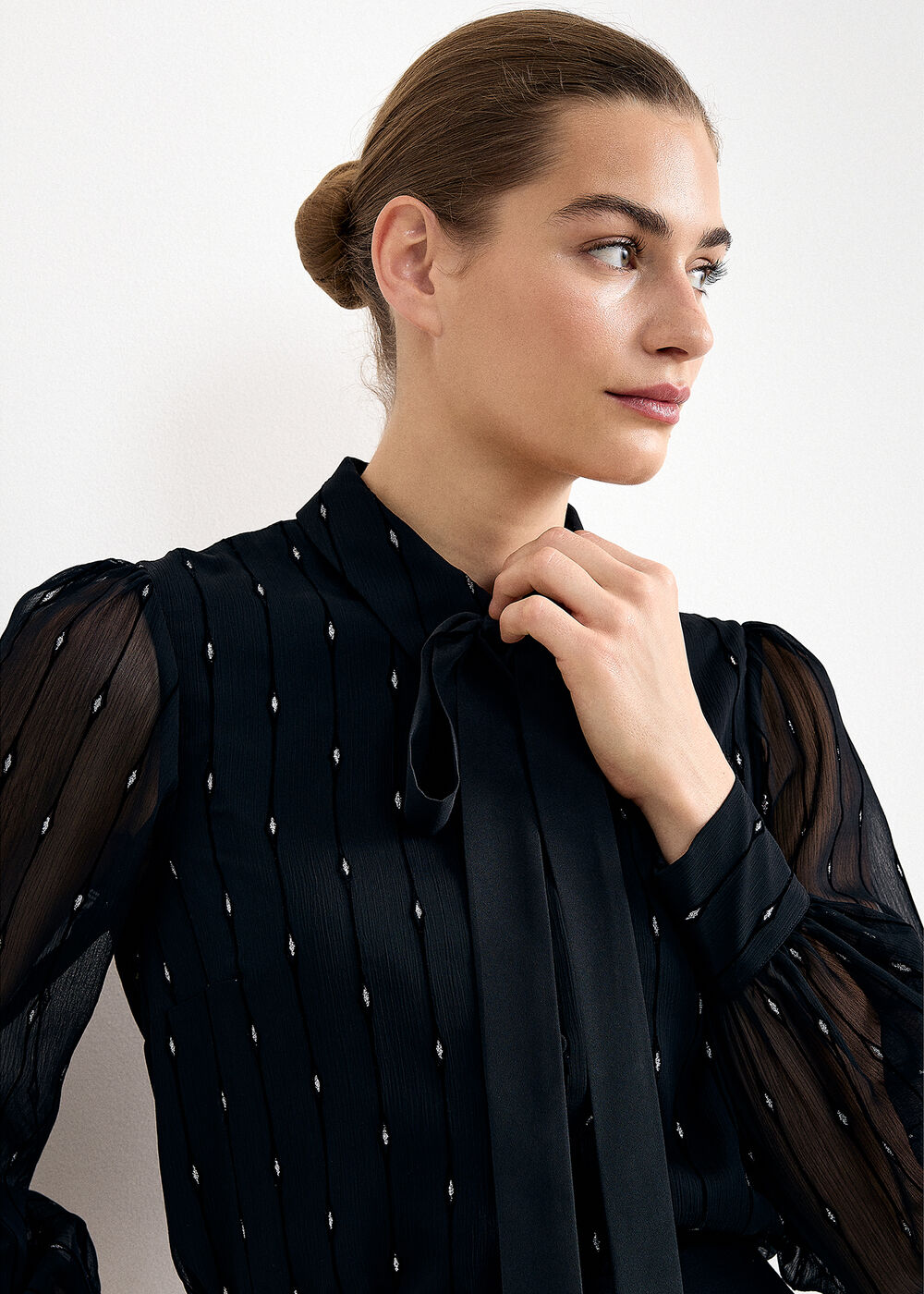 The Valeria Tailored Button-Down Shirt - Image 4 The Valeria Tailored Button-Down Shirt